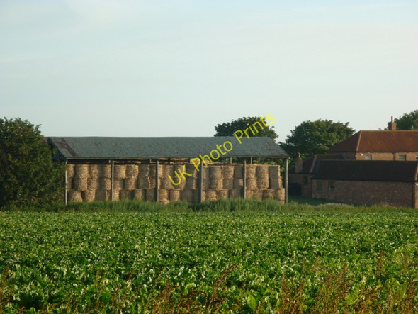 Photo 6"x4" The barn at North Wold Farm Horkstow Wolds c2010