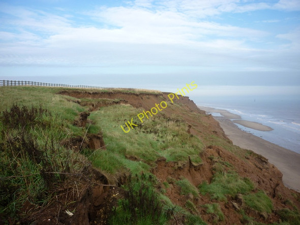 Photo 6"x4" Coastal erosion near Grimston Grimston\/TA2835 c2010