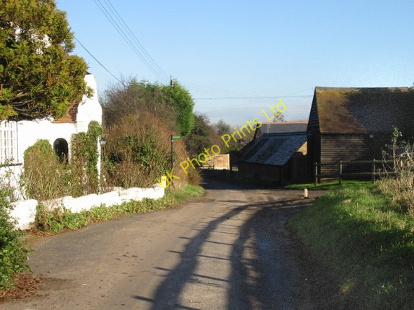 Photo 6"x4" East Street Farm and footpath towards the A257 Each End c2007