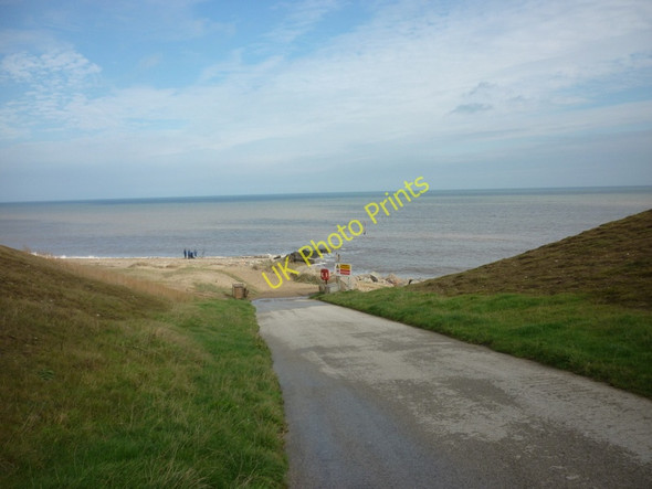 Photo 6"x4" Down to Mappleton Sands Great Cowden c2010