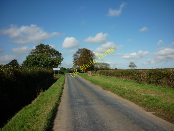 Photo 6"x4" Danthorpe Road towards Humbleton Humbleton\/TA2234 c2010