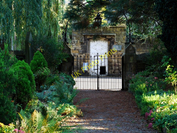 Photo 6"x4" Gateway, St Mary's Church, Ovingham Prudhoe c2010