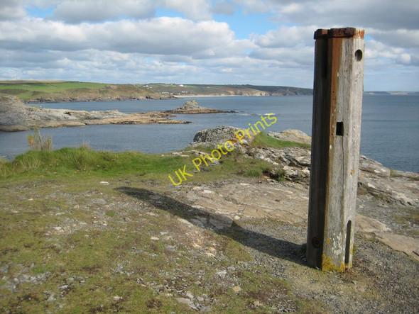 Photo 6"x4" Warspite Memorial, Prussia Cove Prussia Cove c2010