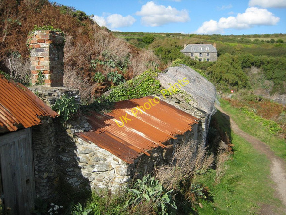Photo 6"x4" Old cottage, Bessy's Cove Prussia Cove c2010