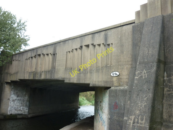 Photo 6"x4" Bridge #129B Westgate over the L&L Canal Burnley c2010