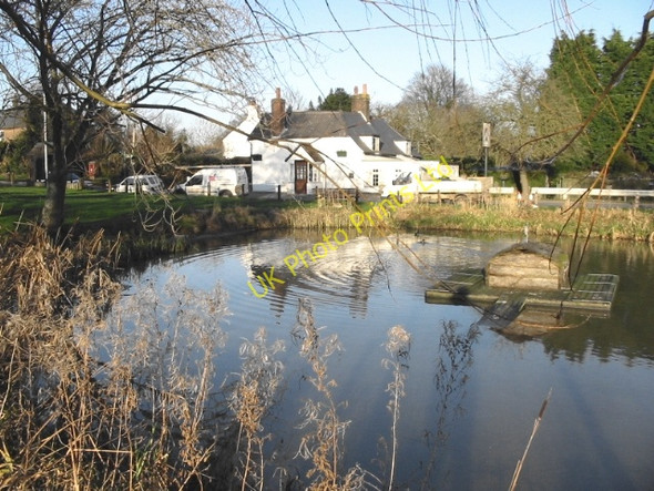 Photo 6"x4" Village pond and pub in Coldred Coldred c2007
