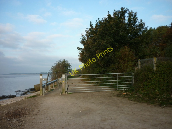 Photo 6"x4" The trail follows the river bank Hessle\/TA0326 c2010