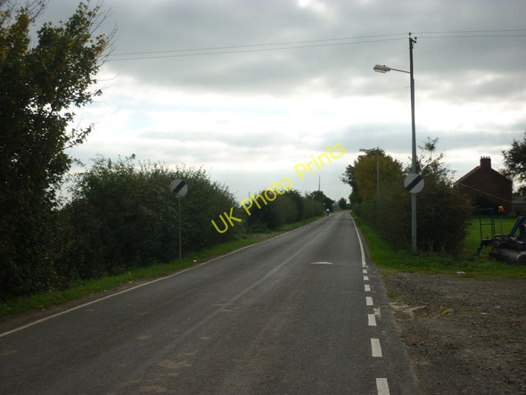 Photo 6"x4" The B1392 to Keadby Amcotts c2010