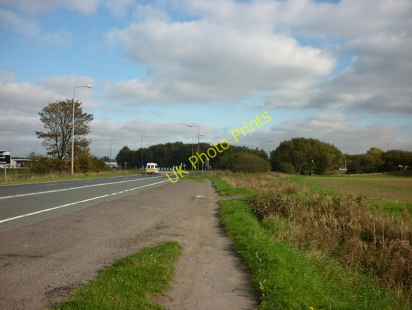 Photo 6"x4" The roundabout at the end of the M181 Crosby\/SE8711 c2010