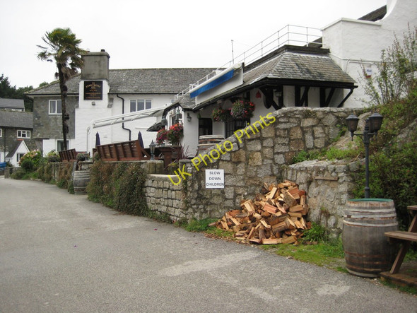 Photo 6"x4" The Ferryboat Inn Helford Passage c2010