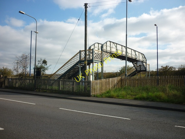 Photo 6"x4" The footbridge at Althorpe Station Althorpe c2010