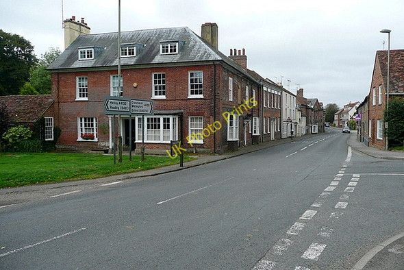 Photo 6"x4" Entering Nettlebed Catslip c2010