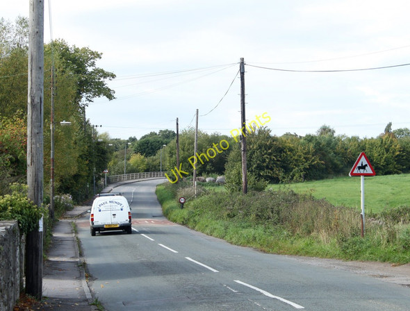 Photo 6"x4" 2010 : Abbots Road looking west Keynsham\/ST6568 c2010