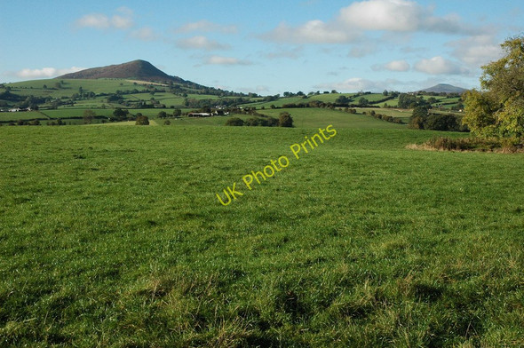 Photo 6"x4" Ysgyryd Fawr and Sugar Loaf Llangattock Lingoed c2010