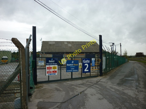 Photo 6"x4" Fleet Lane Storage Depot, Fleet Lane Wood Row\/SE3827 c2010