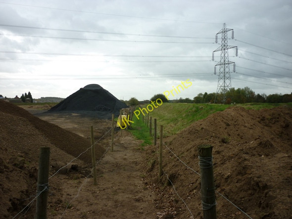 Photo 6"x4" A footpath heading to the A639 and Methley Bridge Castleford c2010