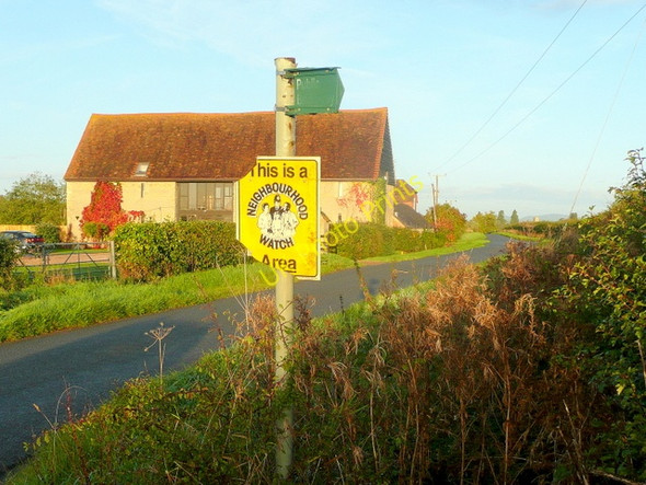Photo 6"x4" Barn Cottage and the road to Deerhurst Deerhurst c2010