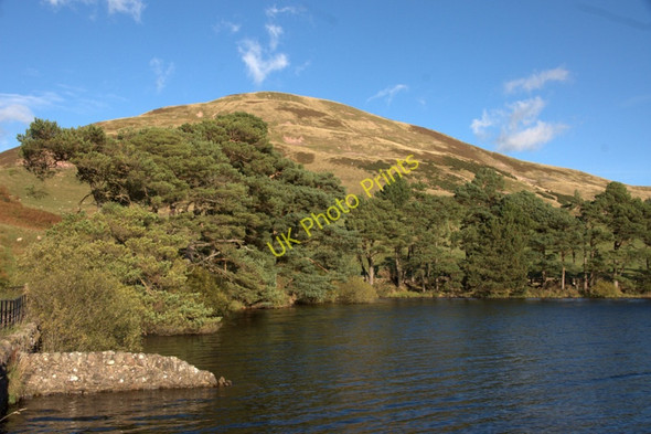 Photo 6"x4" Glencorse Reservoir and Castlelaw Hill Woodhouselee c2010