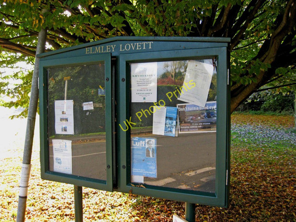 Photo 6"x4" Village notice board, New Road Cutnall Green c2010