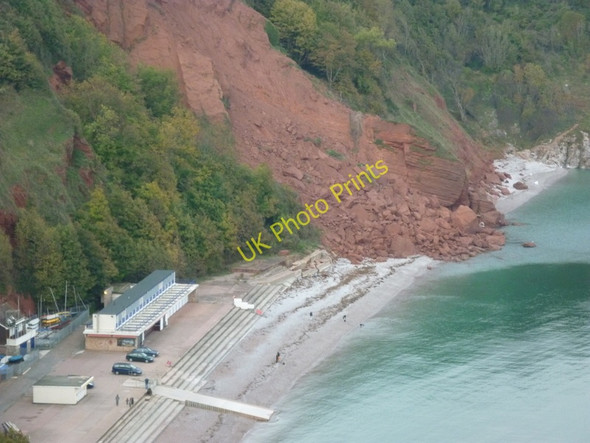 Photo 6"x4" The landslip at Oddicombe Beach Torquay c2010
