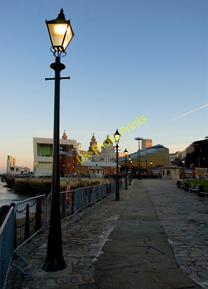Photo 6"x4" Promenade near Albert Dock, Liverpool Seacombe c2010