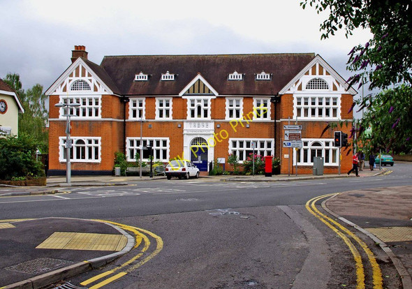 Photo 6"x4" Leatherhead (formerly Letherhead) Institute, 67 High Street Leatherhead c2010