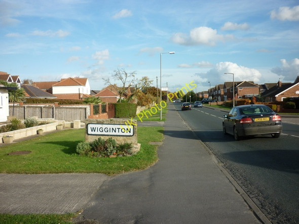 Photo 6"x4" Entering Wigginton Wigginton\/SE5958 c2010