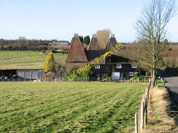 Photo 6"x4" Little Crockshard Farm and oast house Bossington\/TR2355 c2007