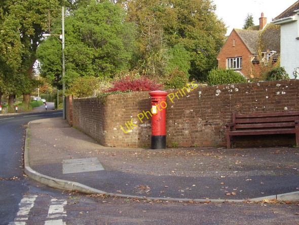 Photo 6"x4" A Georgian Postbox Budleigh Salterton c2010