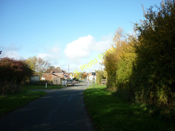 Photo 6"x4" The level crossing at Hutton Hutton\/TA0253 c2010