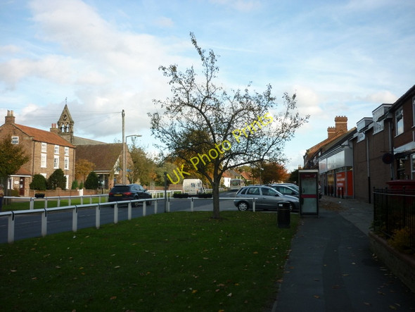 Photo 6"x4" Looking along The Village Haxby c2010