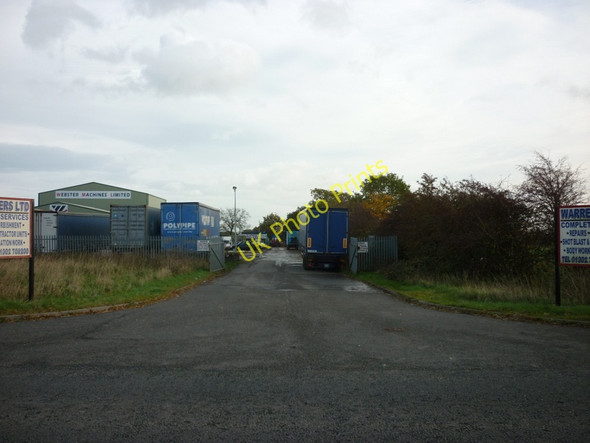 Photo 6"x4" Warren Trailers Ltd on Selby Road Walden Stubbs c2010