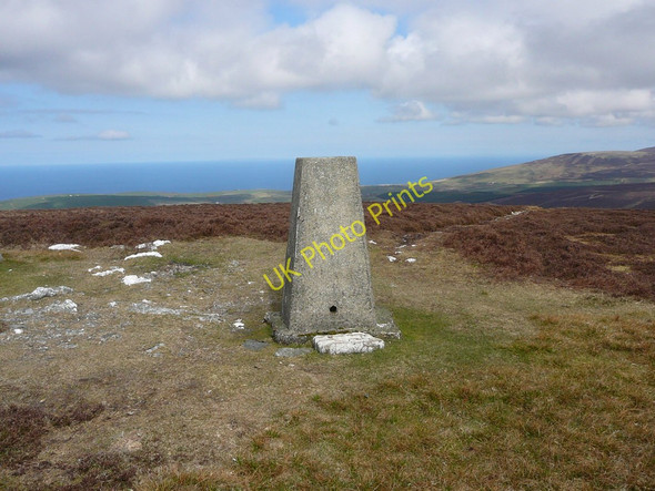 Photo 6"x4" Trig point on the summit of Slieau Ruy Crosby\/SC3279 c2010
