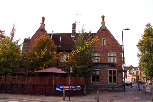 Photo 6"x4" The City Arms on the corner of Magdalen Road and Cowley Road Oxford\/SP5106 c2010