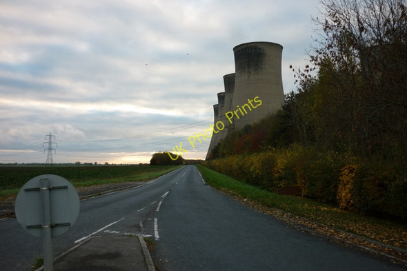 Photo 6"x4" Wand Lane to Hensall Chapel Haddlesey c2010