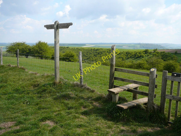 Photo 6"x4" Stile and way marker on Salt Hill Coombe\/SU6620 c2010