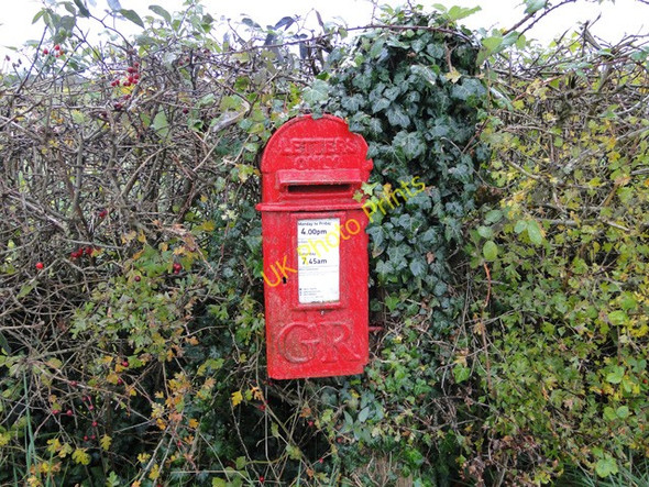 Photo 6"x4" GR letterbox Upgate Street\/TM2891 c2010