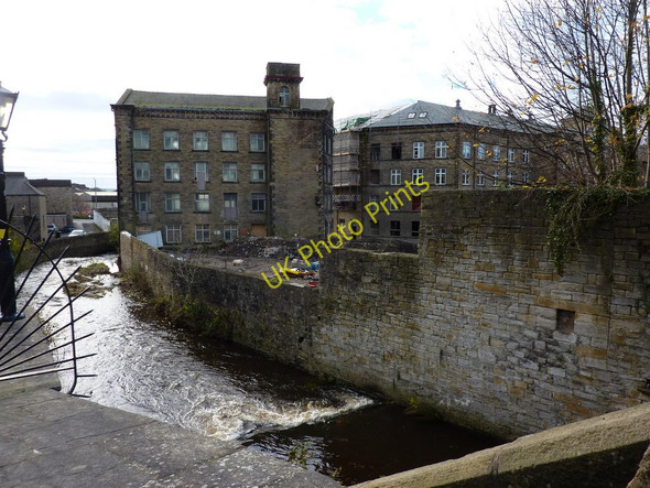 Photo 6"x4" The Aqueduct & Victoria Mill Skipton c2010