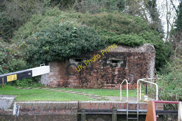 Photo 6"x4" Type 28A across the lock Trash Green c2010