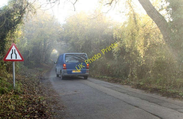 Photo 6"x4" 2010 : Lane to Bradenstoke Bradenstoke c2010