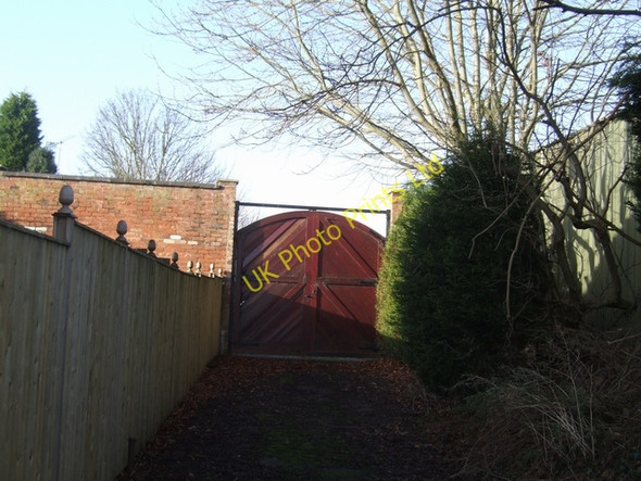Photo 6"x4" Boundary wall and gateway to Perton Grange Perton\/SO8699 c2008
