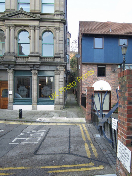 Photo 6"x4" The line of Plummer Chare leading to Dog Bank Newcastle upon Tyne c2010