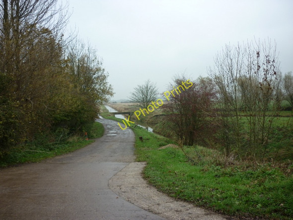 Photo 6"x4" The way to Greengrass Park Burshill c2010