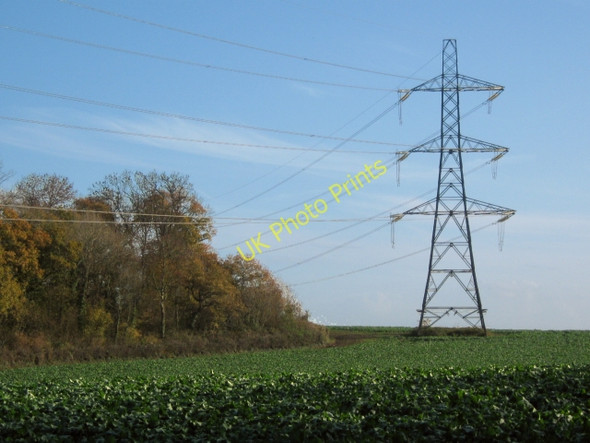 Photo 6"x4" Pylon in cabbage field, Coultings Cockwood\/ST2242 c2010