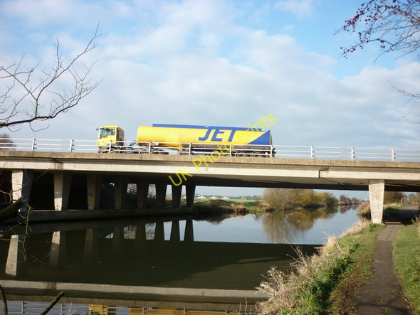 Photo 6"x4" The M180 over the New River Ancholme Brigg c2010