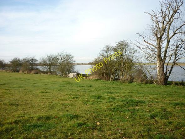 Photo 6"x4" Alkborough Flats on the banks of the Humber Alkborough c2010