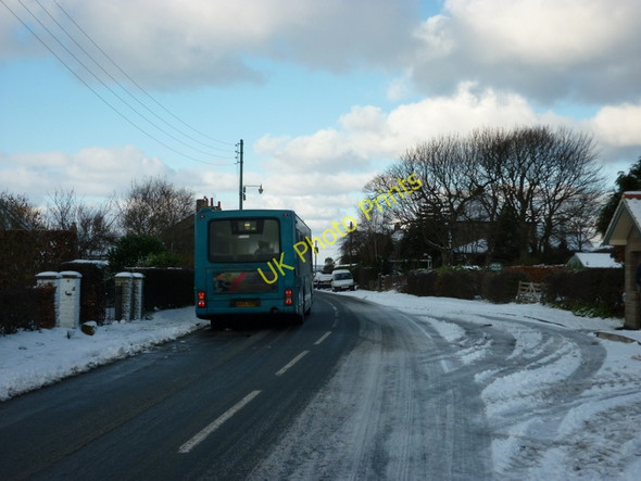 Photo 6"x4" Saying goodbye to the Whitby bus at High Hawsker High Hawsker c2010