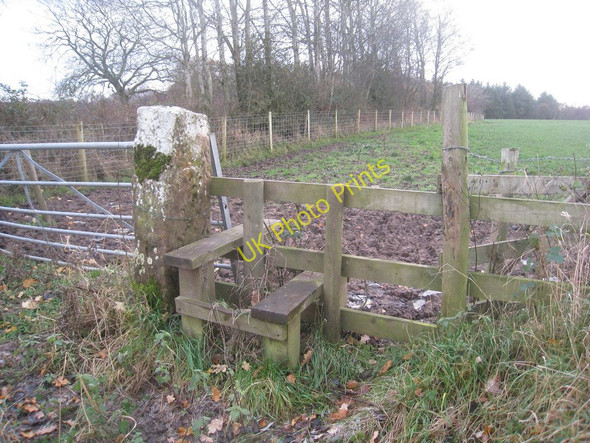 Photo 6"x4" Stile on the path to Brackenrigg Bowness-on-Solway c2010