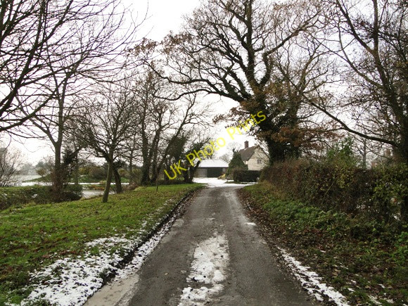 Photo 6"x4" Thatched country house at Fressingfield Ashfield Green\/TM2673 c2010
