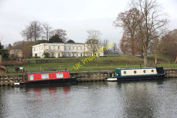 Photo 6"x4" Narrowboats over the river Wallingford c2010